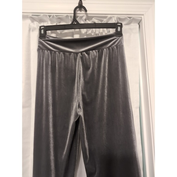 NWOT Matilda Jane Gray Velvet Cropped Ruffle Pants Sz M Boho, Cottage, Hippie - Picture 8 of 12